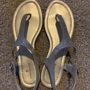 Bandolino size 8 women’s sandals